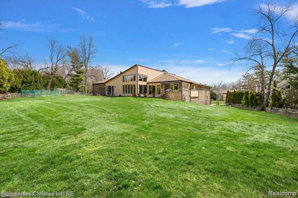 4 Bedroom Single Family Home/House's Image 53