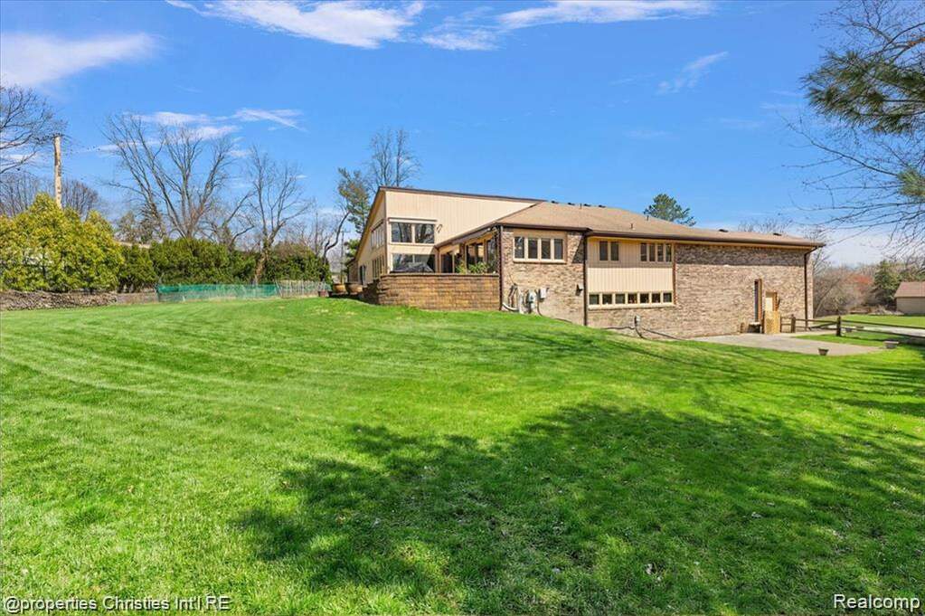 4 Bedroom Single Family Home/House's Image 56