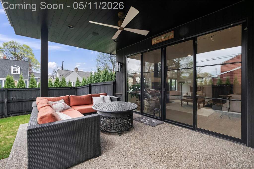 3 Bedroom Single Family Home/House's Image 27