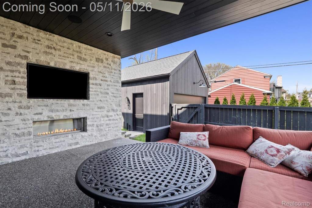 3 Bedroom Single Family Home/House's Image 33