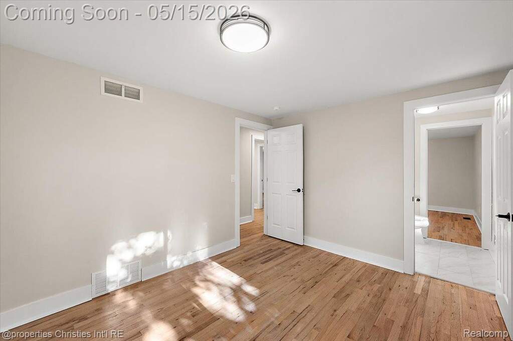 4 Bedroom Single Family Home/House's Image 36
