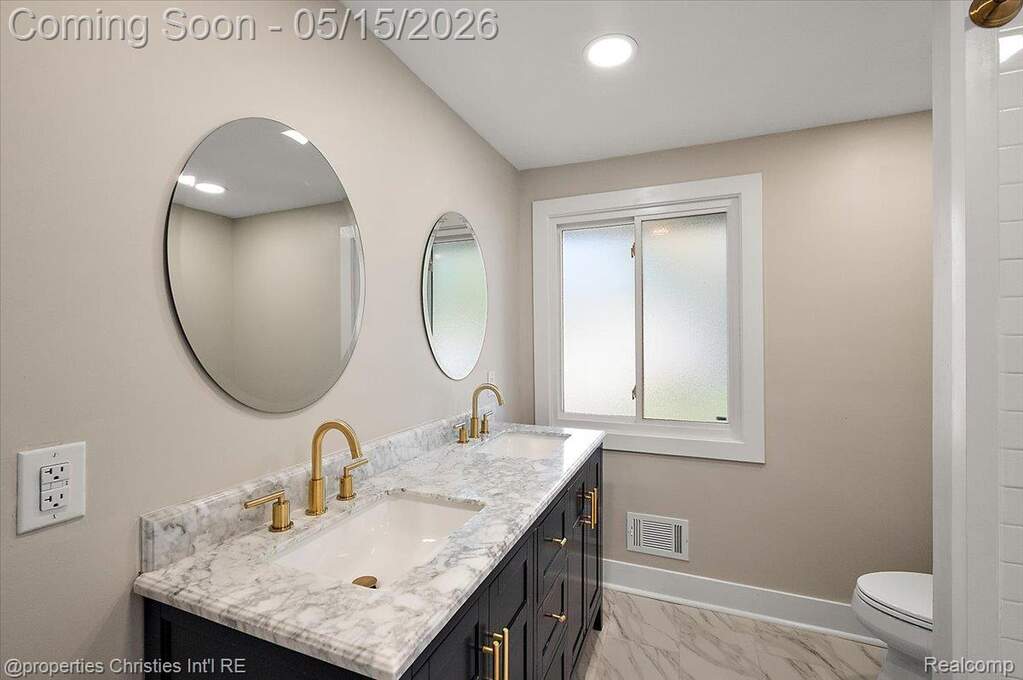 4 Bedroom Single Family Home/House's Image 47
