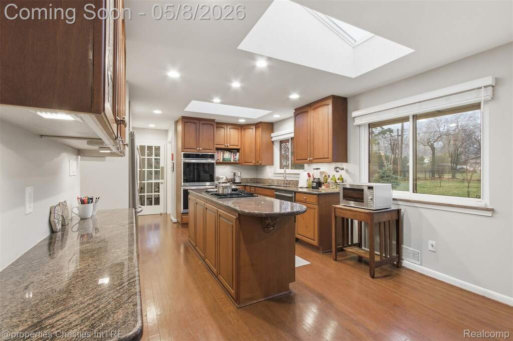 3 Bedroom Single Family Home/House's Image 11