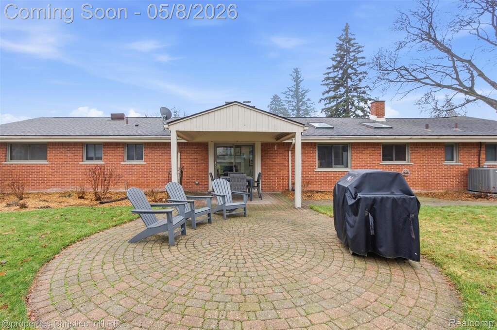 3 Bedroom Single Family Home/House's Image 24