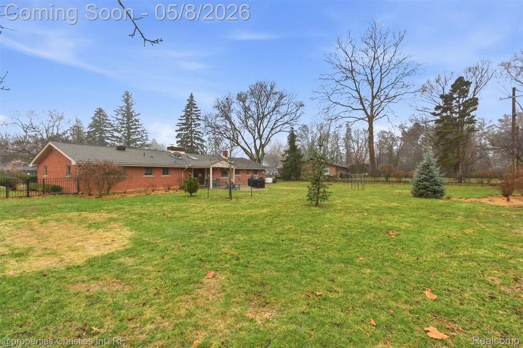 3 Bedroom Single Family Home/House's Image 25
