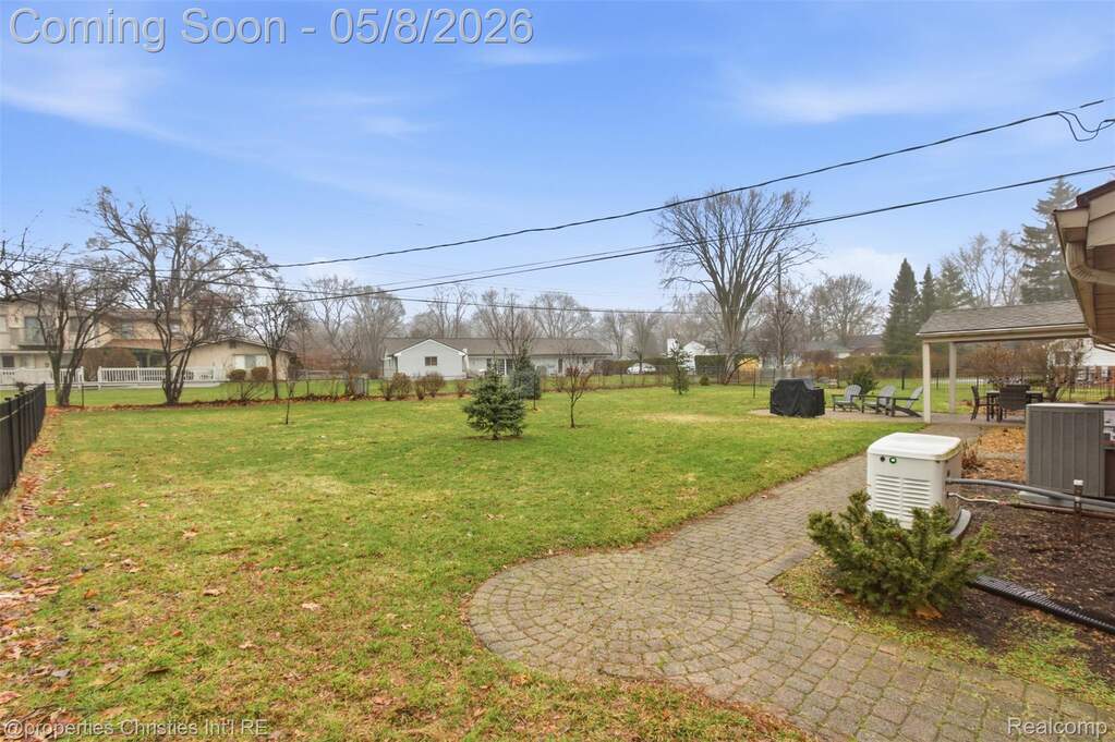 3 Bedroom Single Family Home/House's Image 27