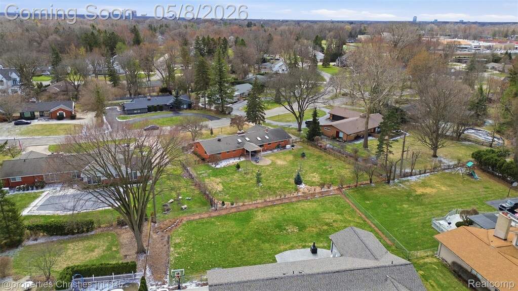 3 Bedroom Single Family Home/House's Image 32