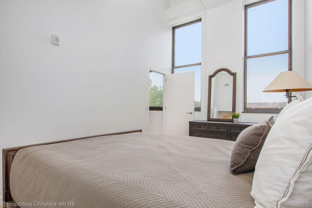 3 Bedroom Apartment/Flat's Image 12
