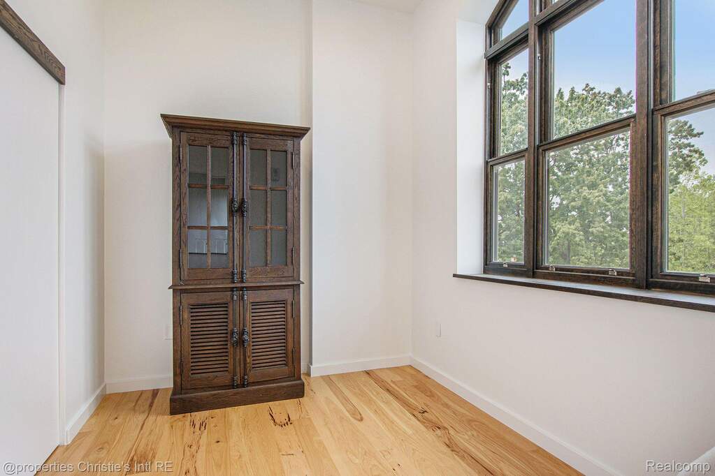 3 Bedroom Apartment/Flat's Image 16