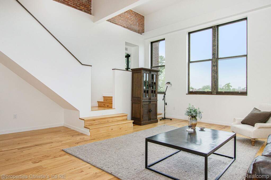 3 Bedroom Apartment/Flat's Image 4