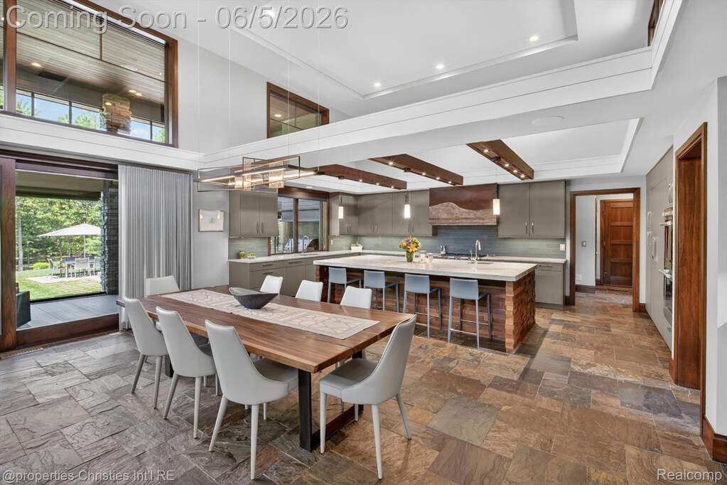 4 Bedroom Single Family Home/House's Image 21