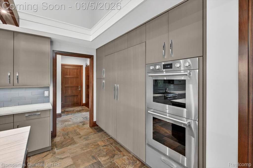 4 Bedroom Single Family Home/House's Image 24