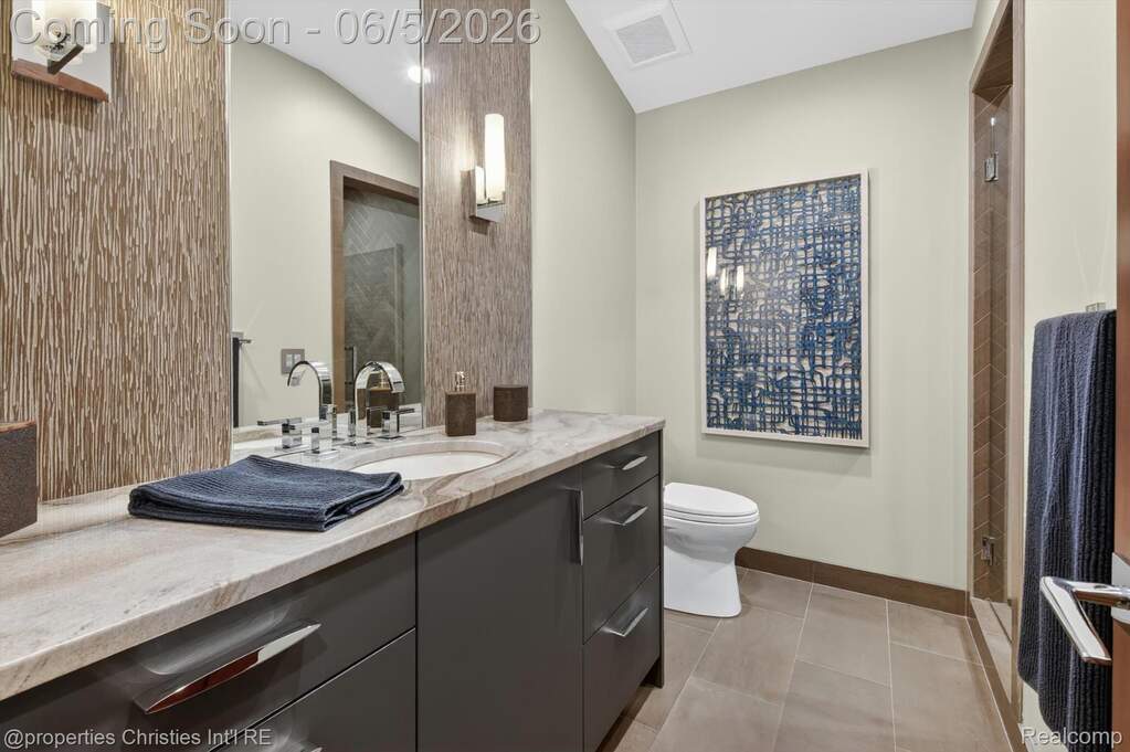 4 Bedroom Single Family Home/House's Image 36