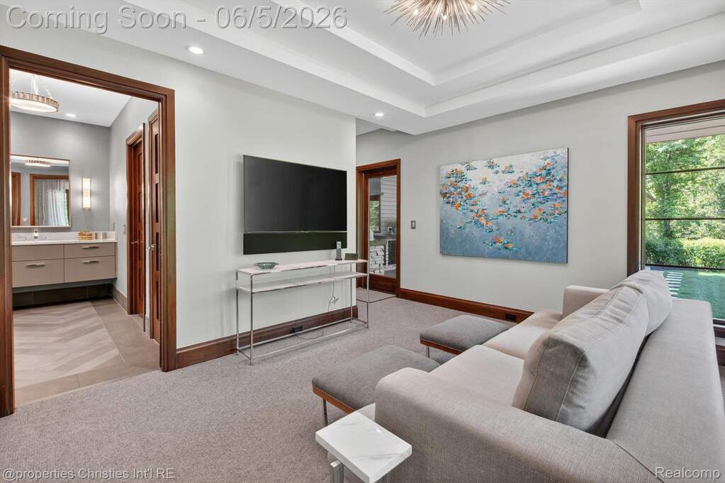 4 Bedroom Single Family Home/House's Image 44