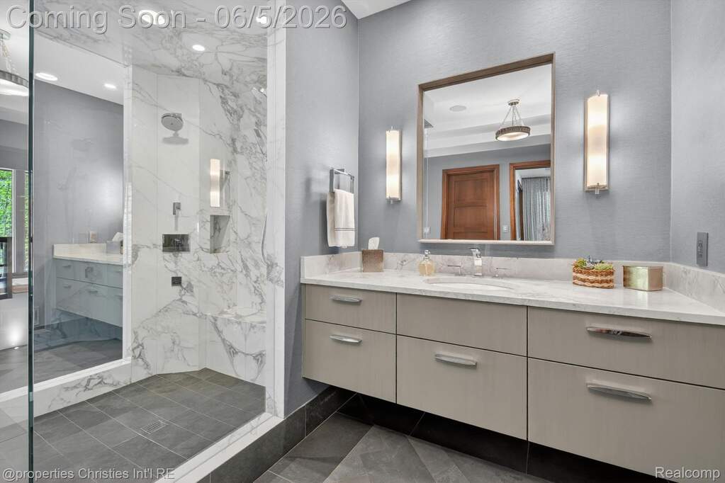 4 Bedroom Single Family Home/House's Image 47