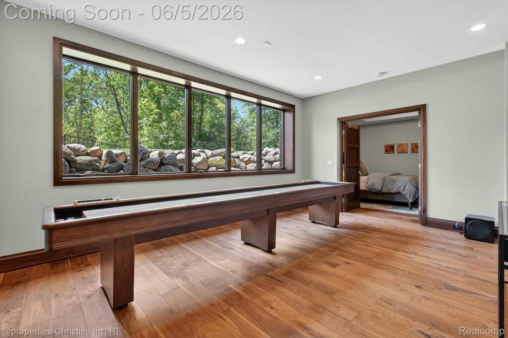 4 Bedroom Single Family Home/House's Image 57