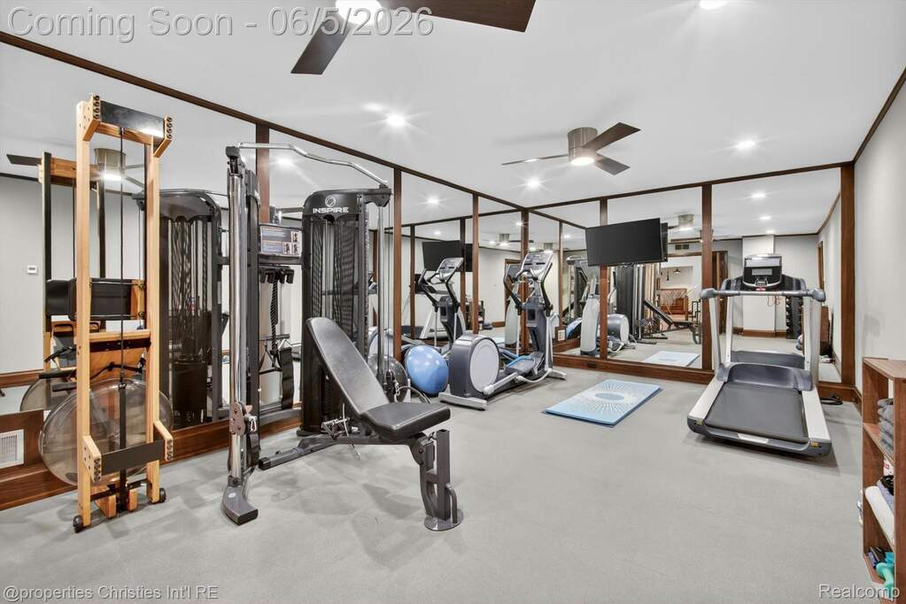 4 Bedroom Single Family Home/House's Image 64