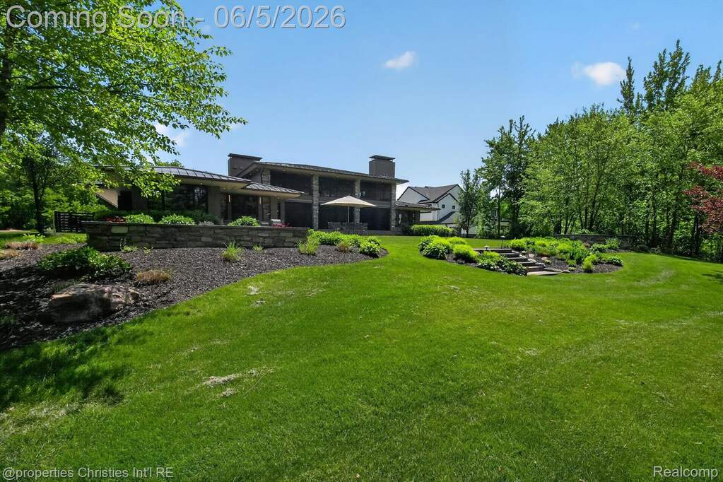 4 Bedroom Single Family Home/House's Image 74