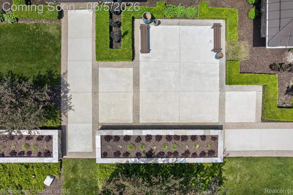 4 Bedroom Single Family Home/House's Image 75