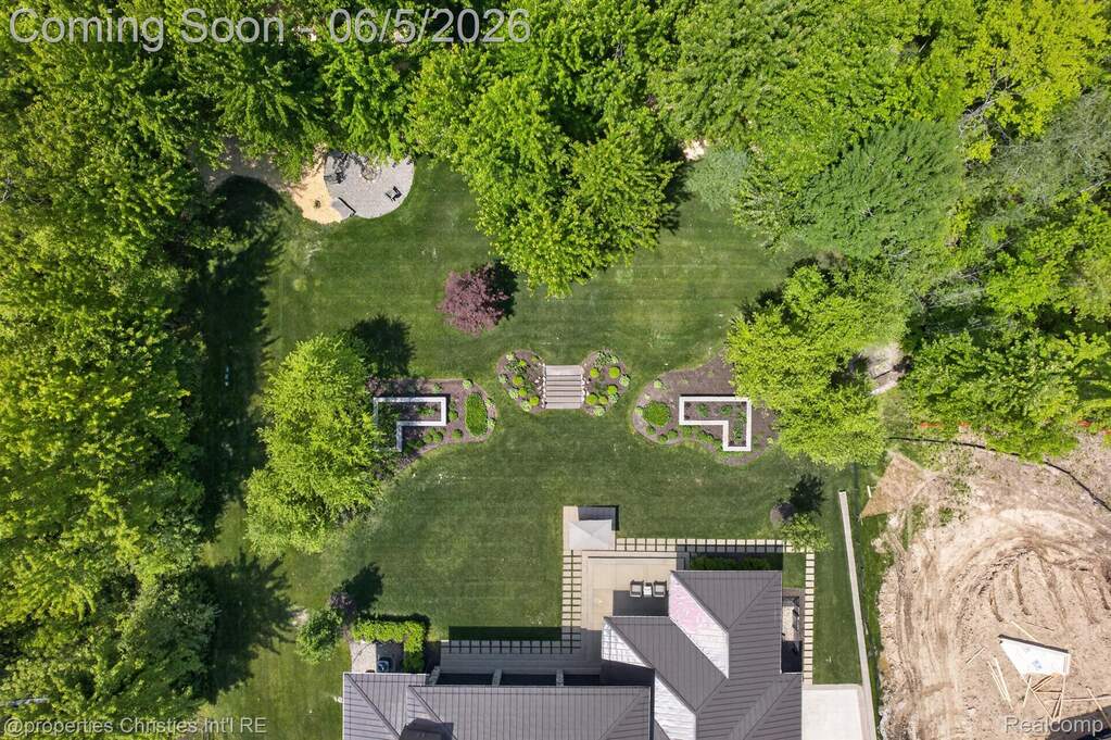 4 Bedroom Single Family Home/House's Image 83
