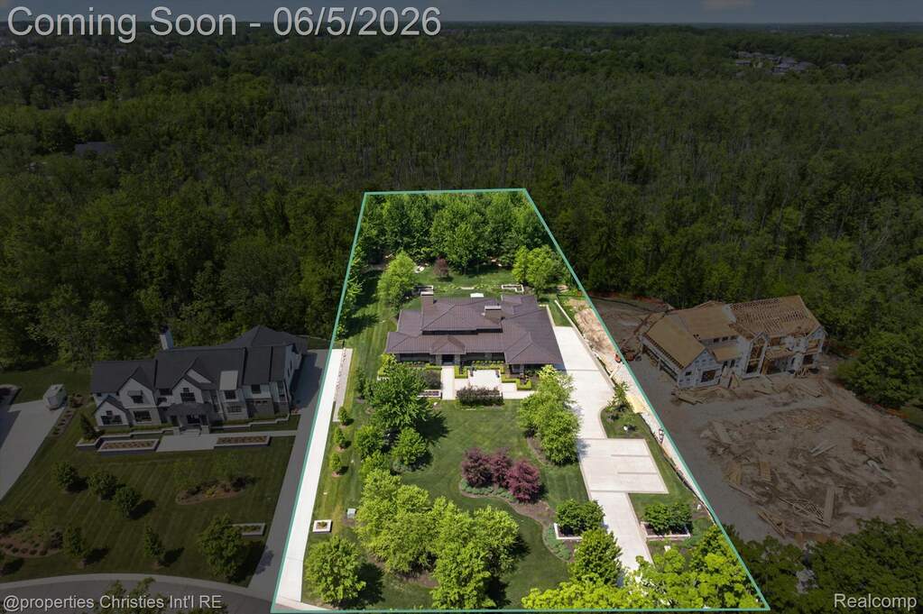 4 Bedroom Single Family Home/House's Image 90