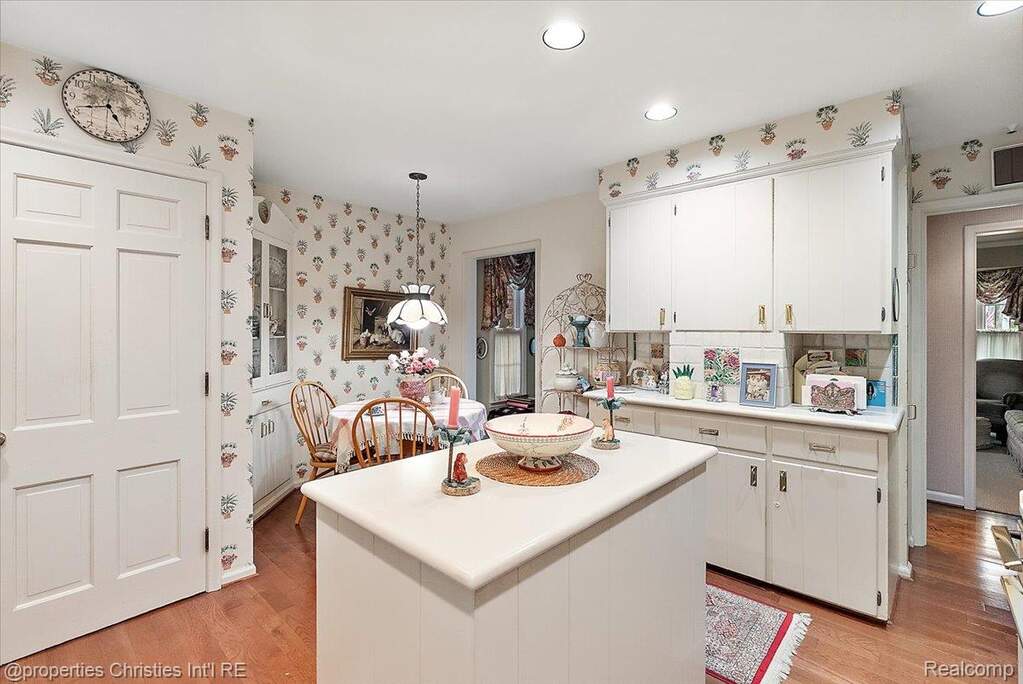 3 Bedroom Single Family Home/House's Image 11
