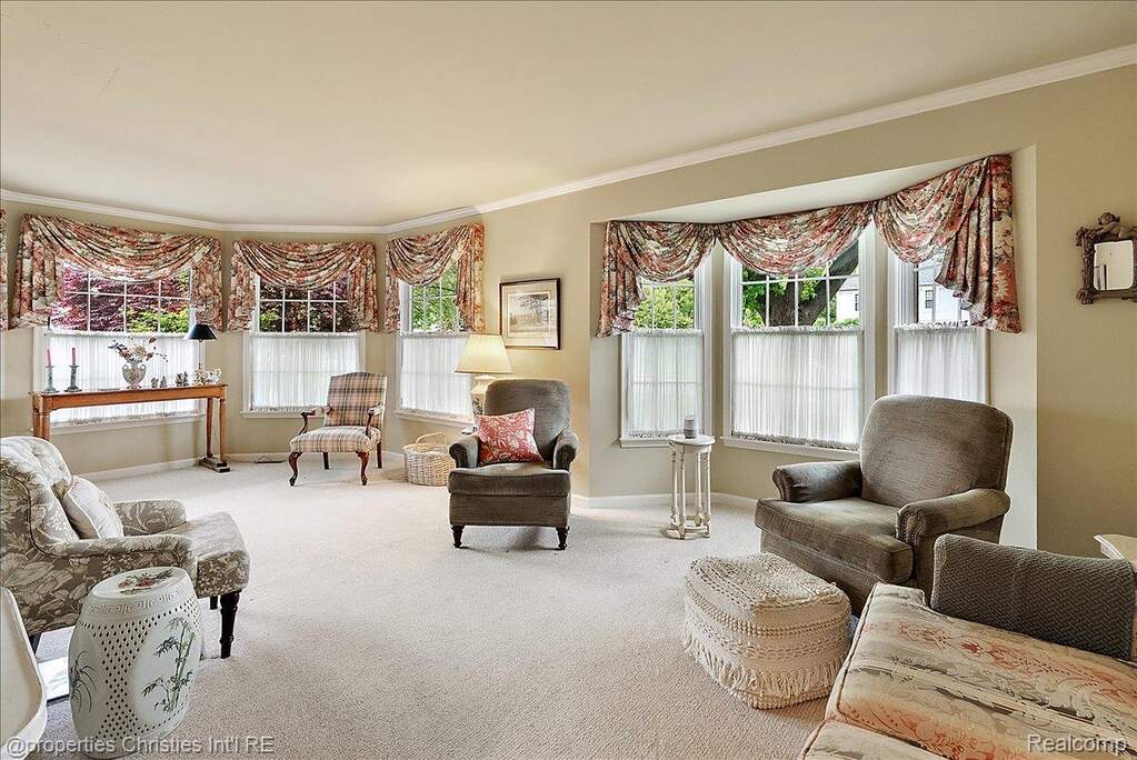 3 Bedroom Single Family Home/House's Image 14