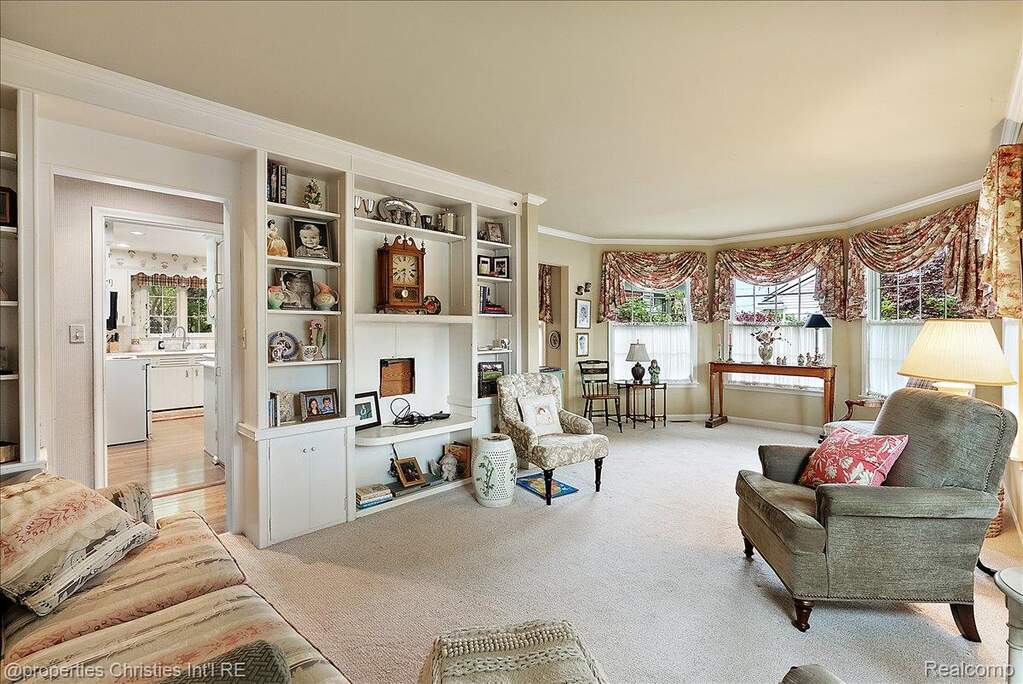 3 Bedroom Single Family Home/House's Image 16