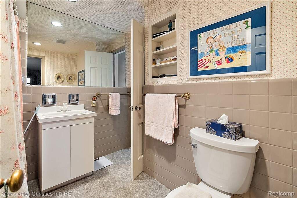 3 Bedroom Single Family Home/House's Image 26