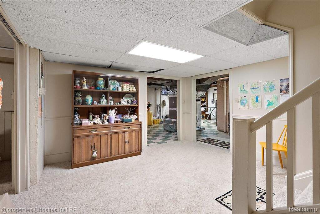 3 Bedroom Single Family Home/House's Image 34