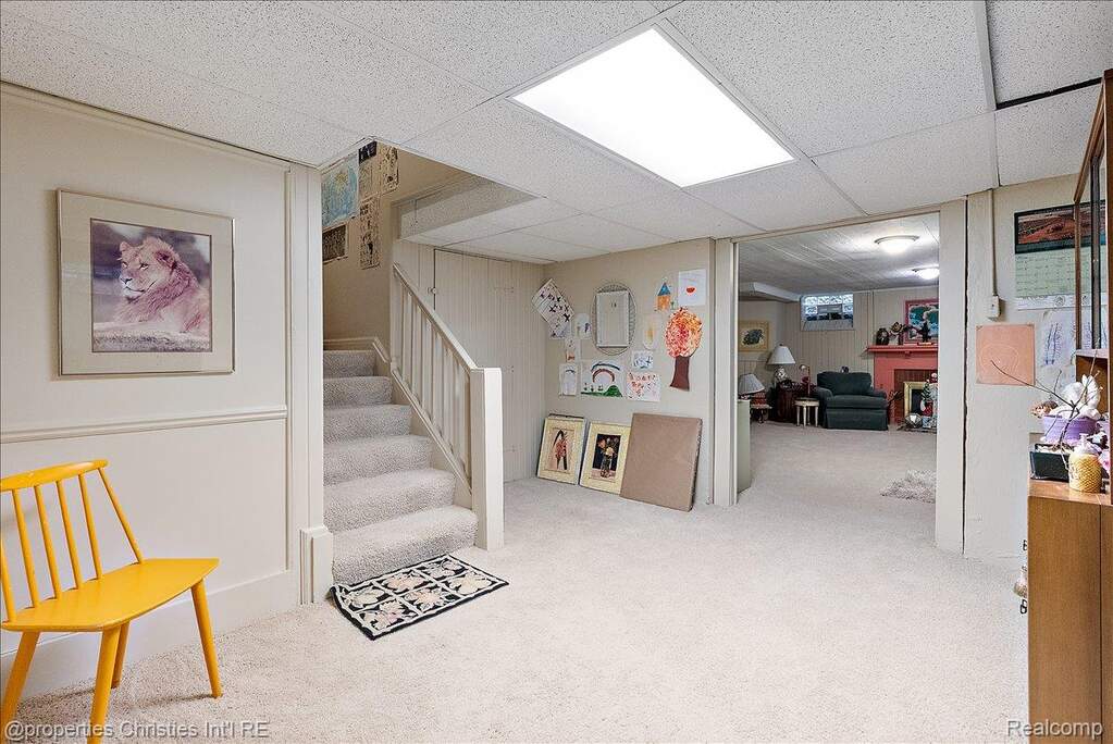 3 Bedroom Single Family Home/House's Image 35