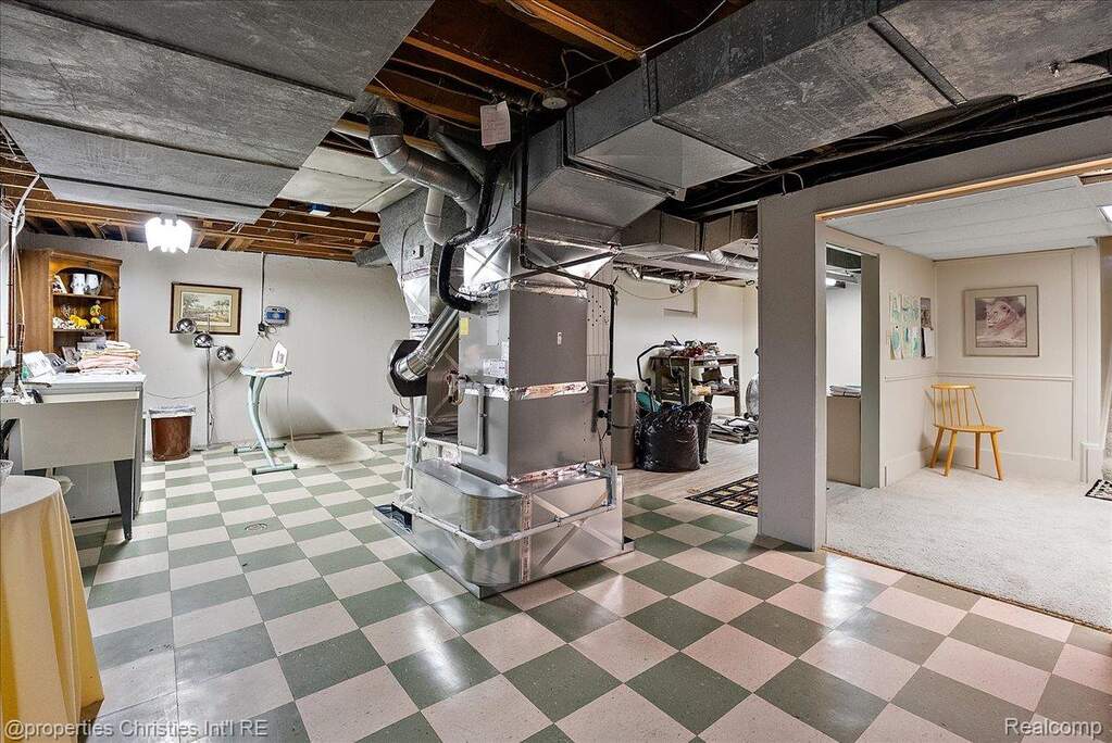 3 Bedroom Single Family Home/House's Image 37