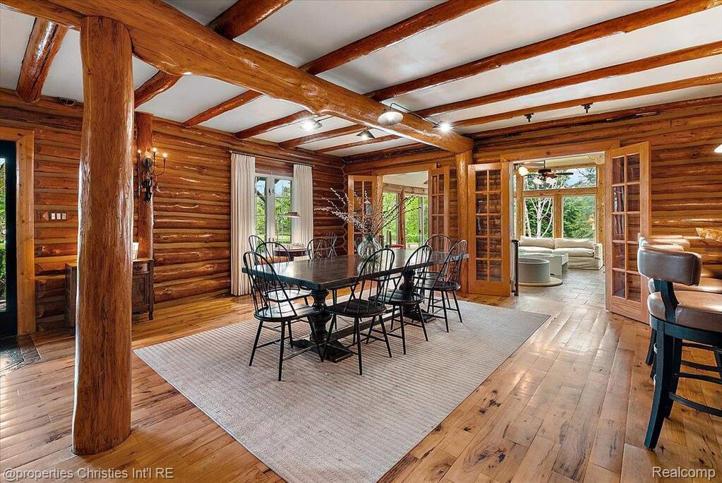 3 Bedroom Single Family Home/House's Image 9