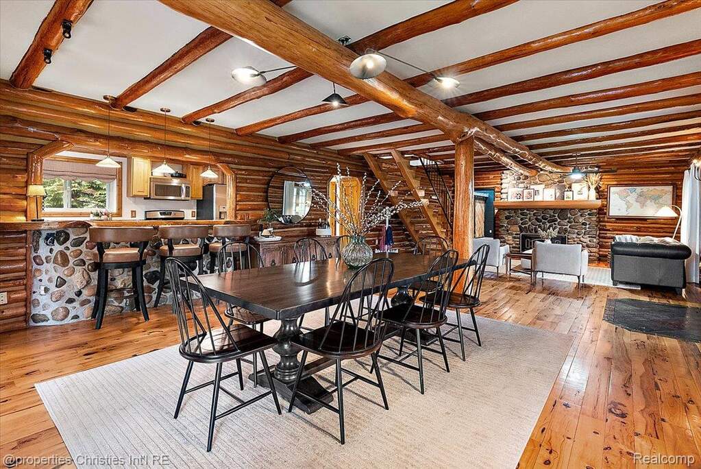 3 Bedroom Single Family Home/House's Image 10