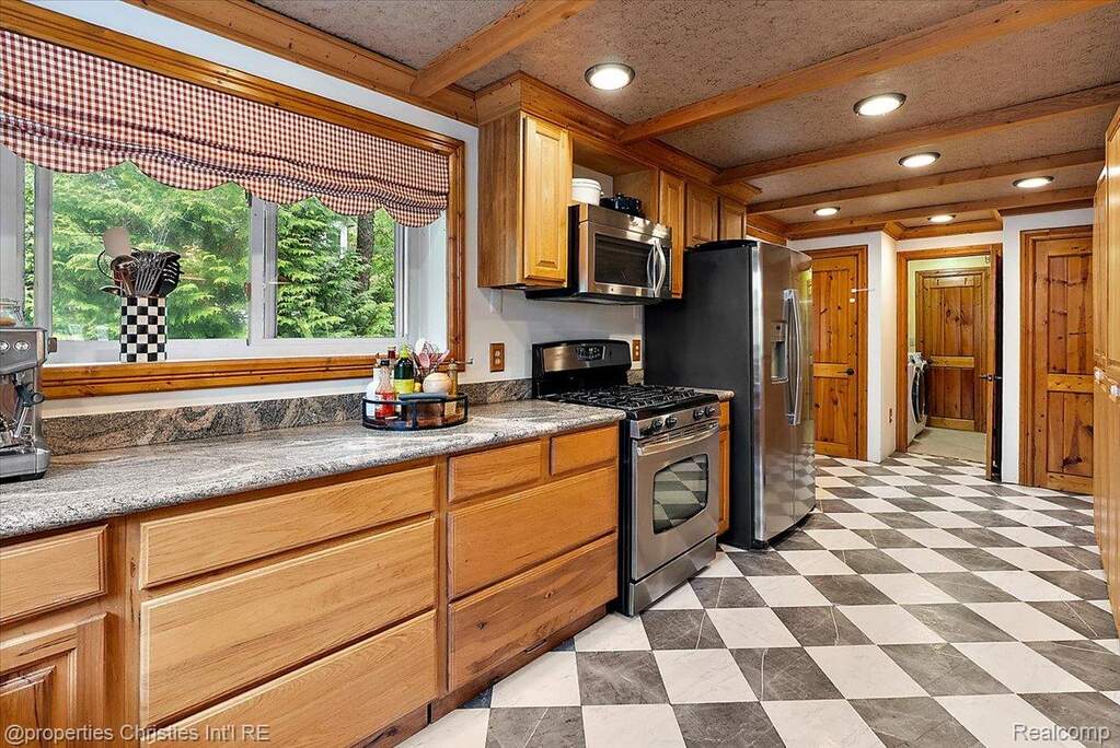 3 Bedroom Single Family Home/House's Image 15