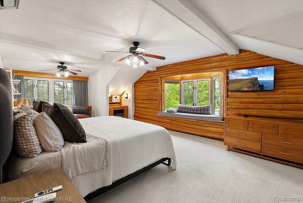 3 Bedroom Single Family Home/House's Image 23