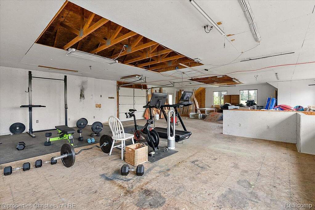 3 Bedroom Single Family Home/House's Image 38