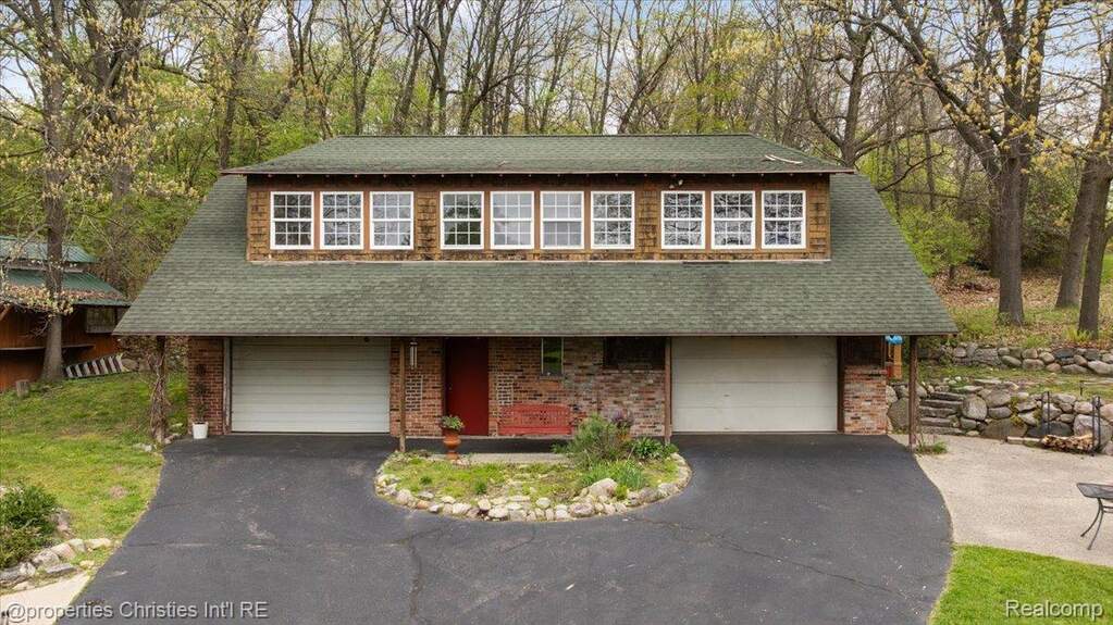 3 Bedroom Single Family Home/House's Image 40
