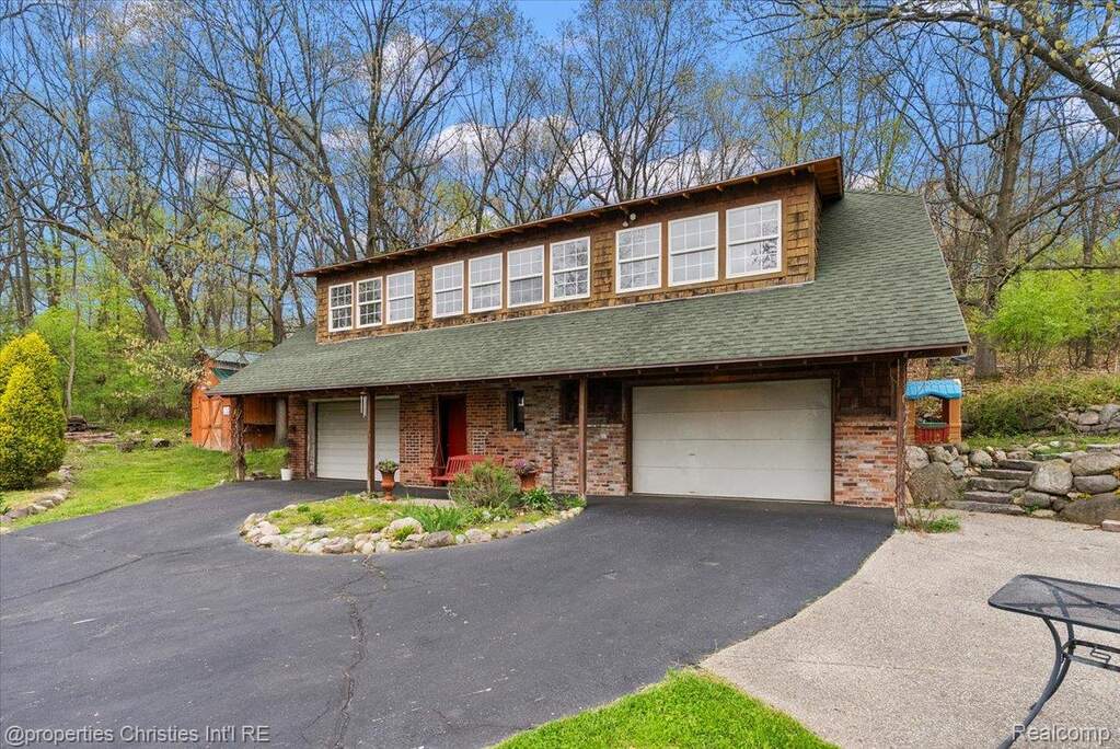 3 Bedroom Single Family Home/House's Image 41