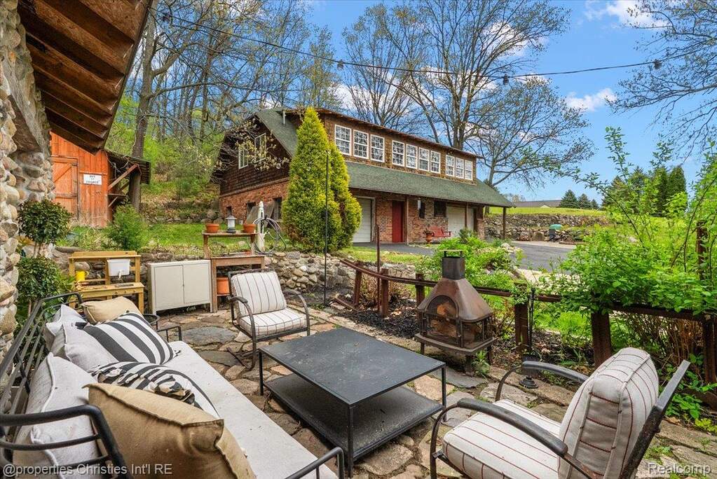 3 Bedroom Single Family Home/House's Image 4