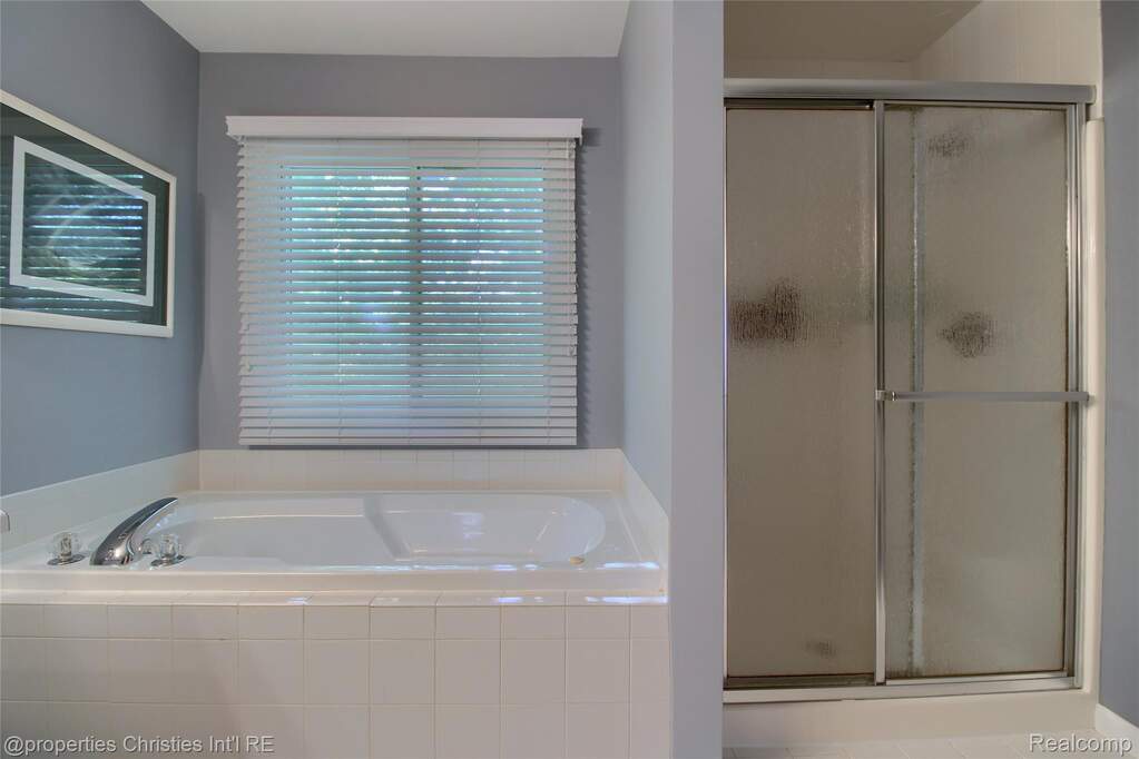 4 Bedroom Single Family Home/House's Image 21