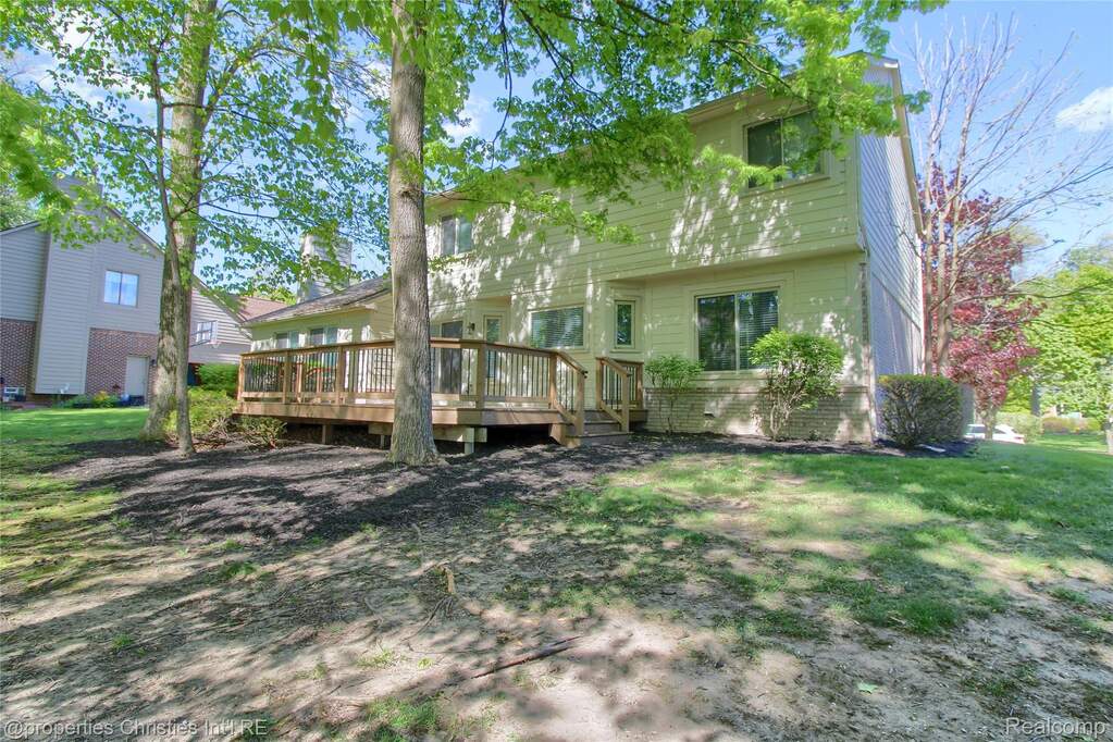 4 Bedroom Single Family Home/House's Image 35