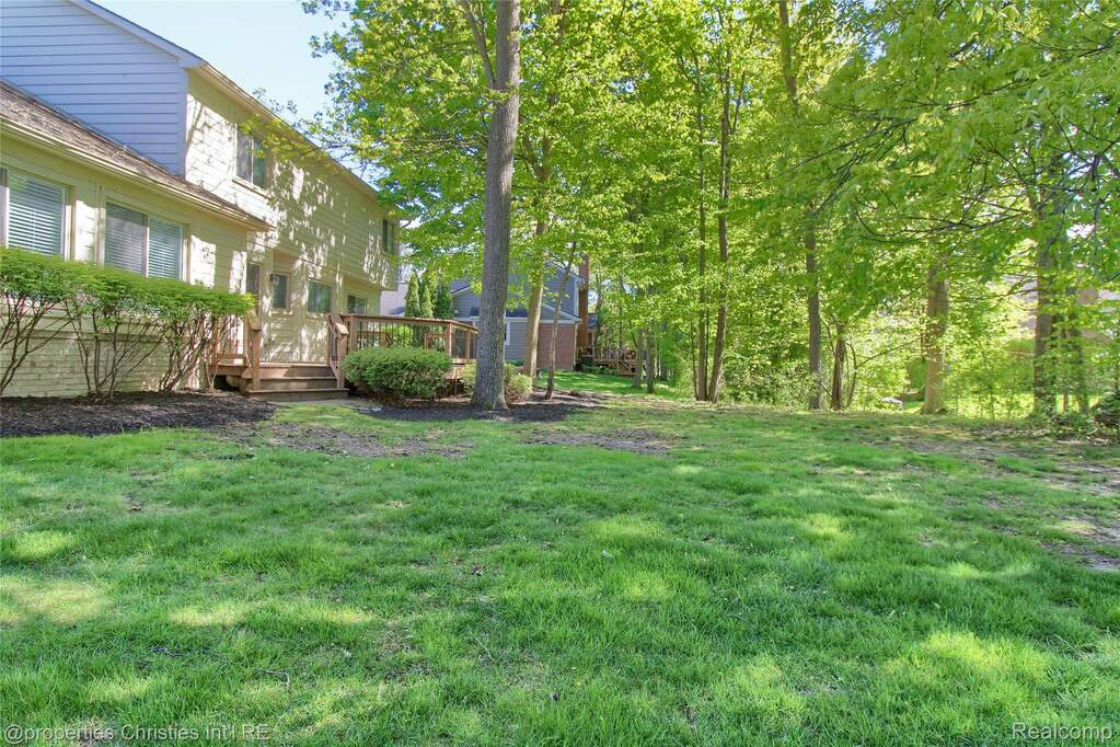 4 Bedroom Single Family Home/House's Image 37