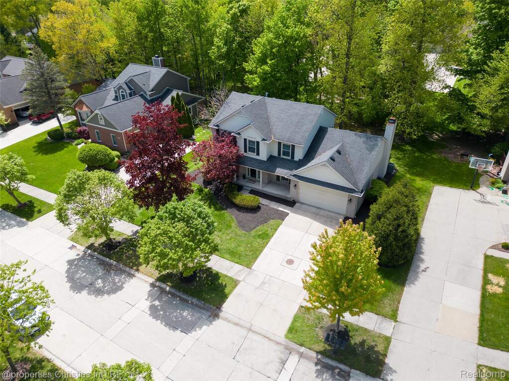 4 Bedroom Single Family Home/House's Image 39