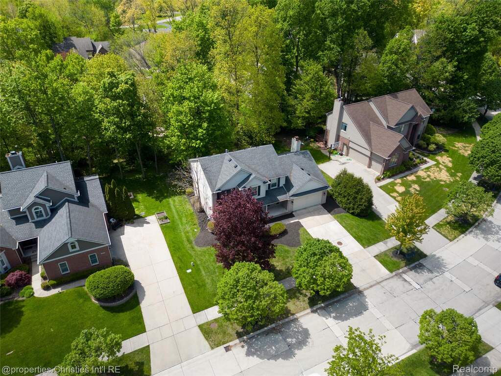 4 Bedroom Single Family Home/House's Image 43