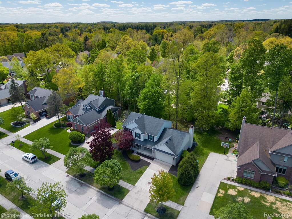 4 Bedroom Single Family Home/House's Image 45