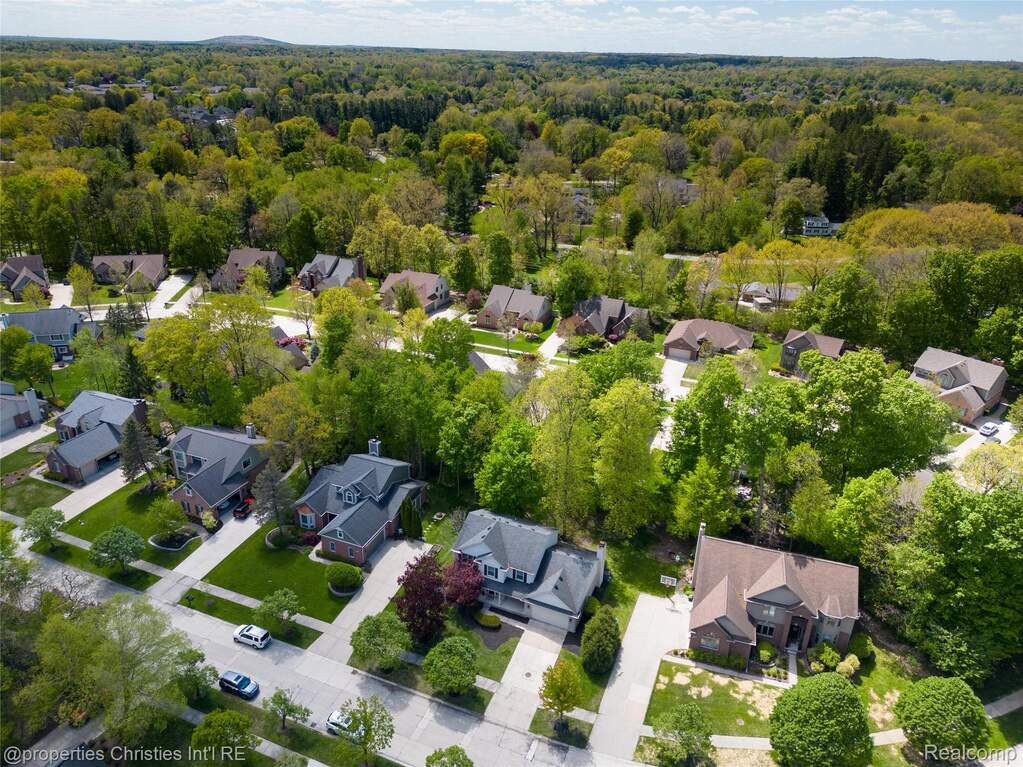 4 Bedroom Single Family Home/House's Image 47