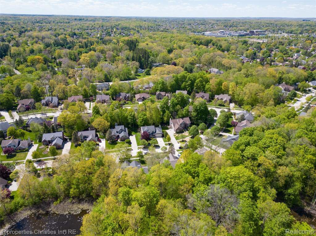 4 Bedroom Single Family Home/House's Image 55