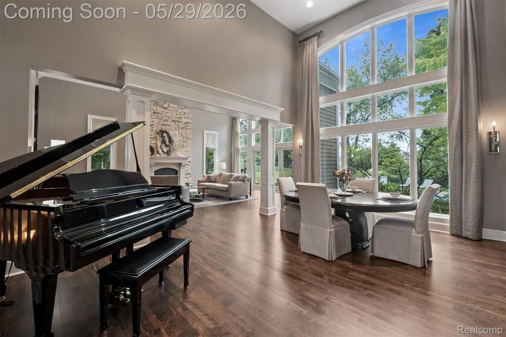 4 Bedroom Single Family Home/House's Image 11