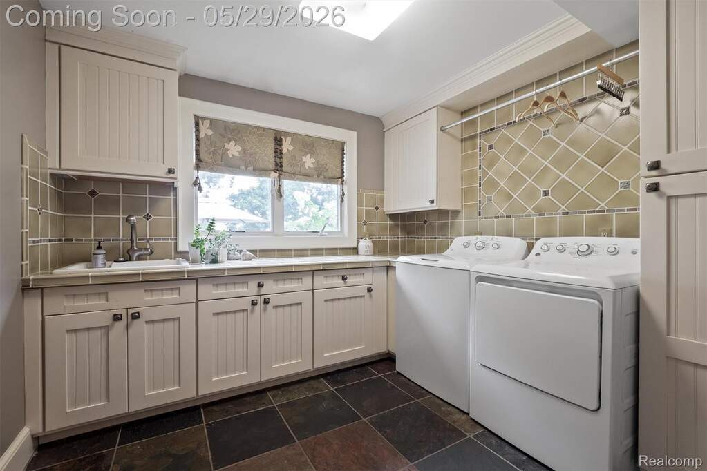4 Bedroom Single Family Home/House's Image 26